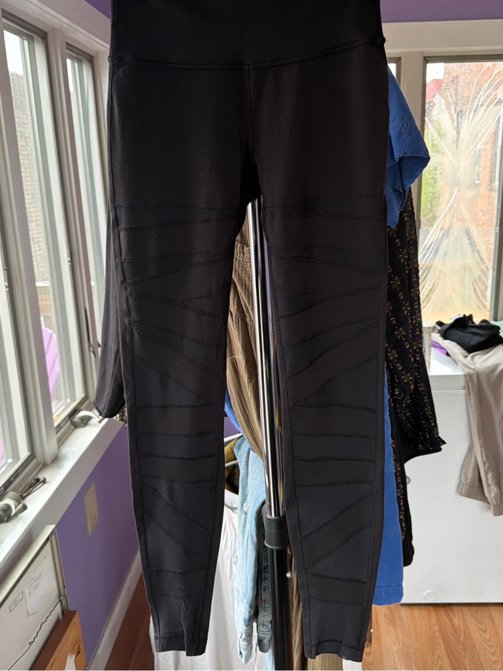 lululemon athletica Black High-Rise Leggings Size 6